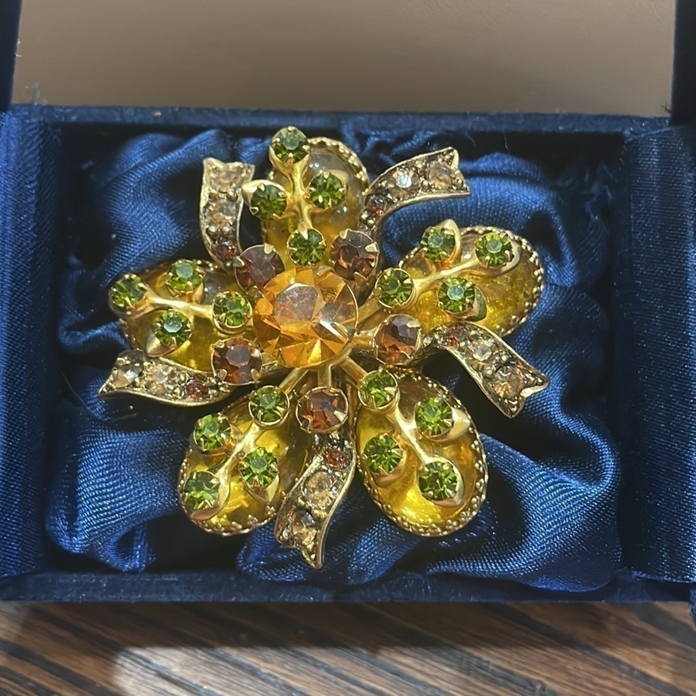 Selini Vintage Amber/Green/Smoky Crystal Rhinestone Brooch—Stunning!! EUC!